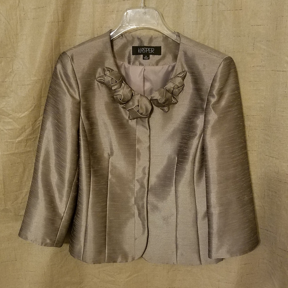 Kasper Champagne Skirt Suit - Picture 3 of 10